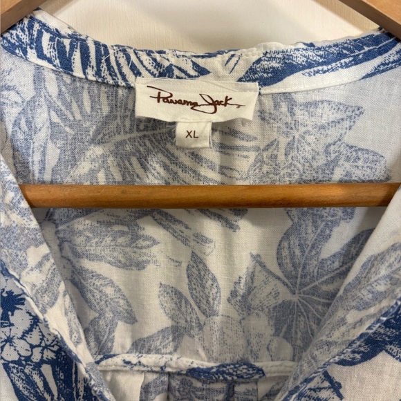Panama Jack blue & white Hawaiian floral print boxy button up short sleeve top - Picture 3 of 3
